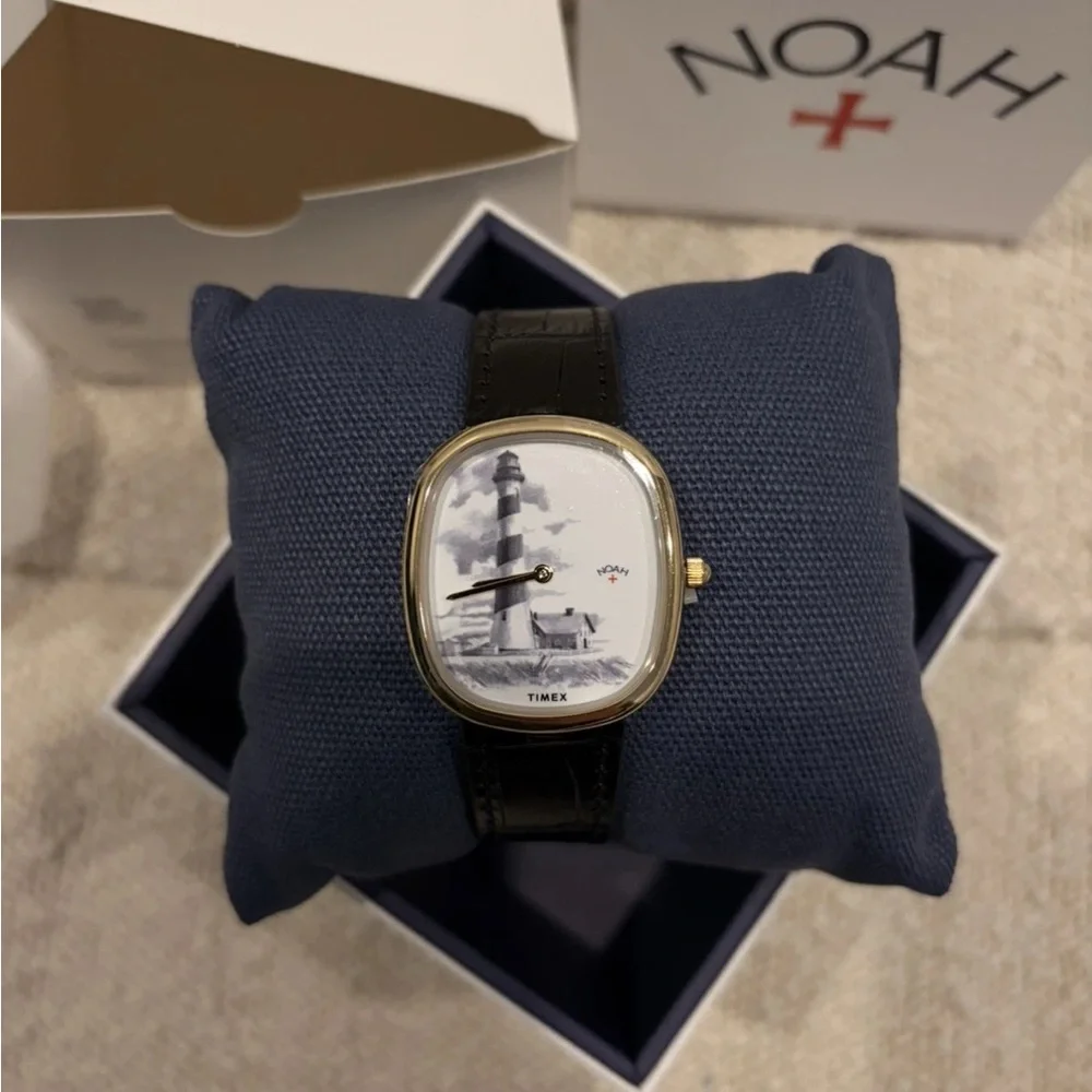 Noah x Timex Lighthouse (TW2Y55400) Watch, Unworn, - Brand New in Box & Papers - Picture 3 of 9